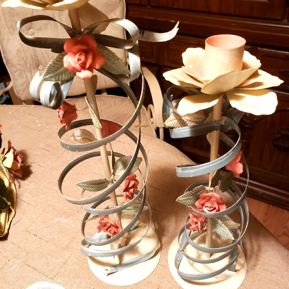 Beautiful metal rose candle holders